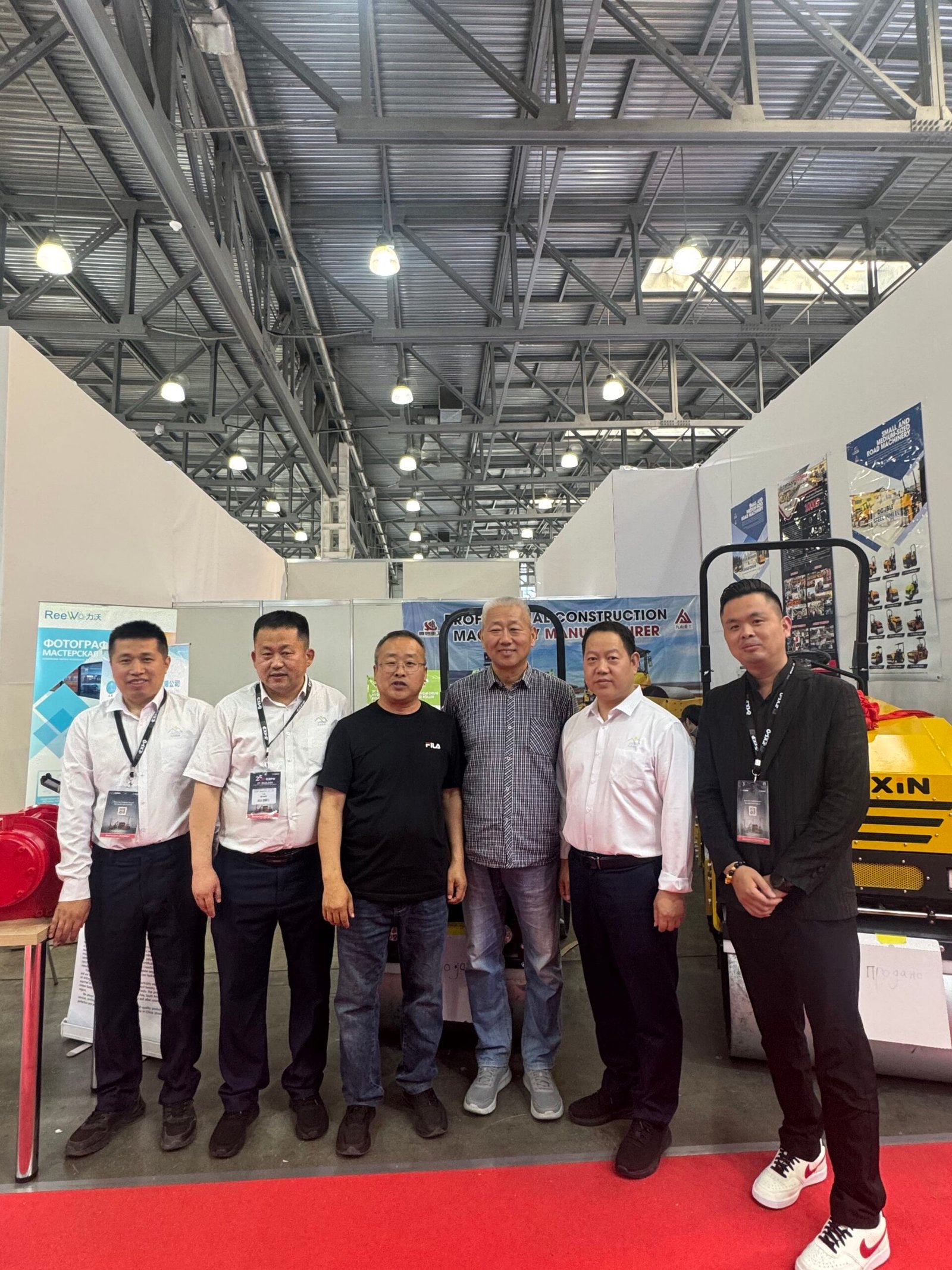 Moscow International consfruc tion Machinery Exhibifion