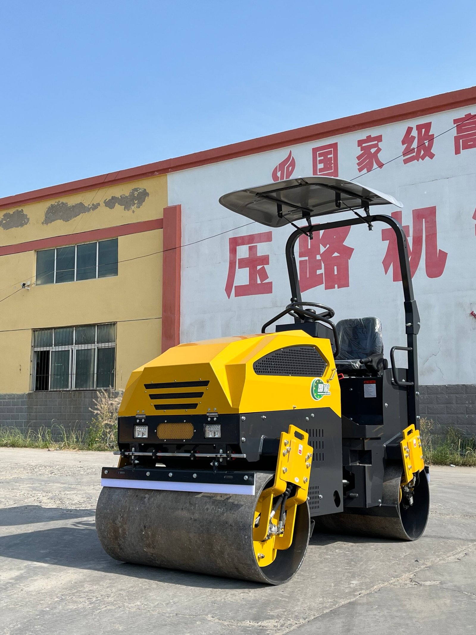 3T fully hydraulic double-drum road roller
